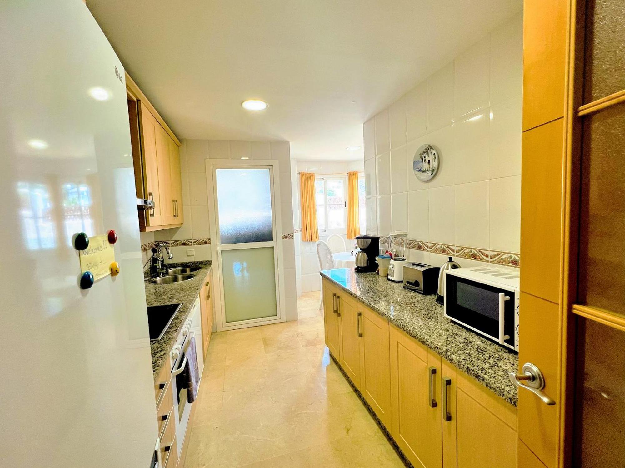 Beautiful Apartment With Pools, Playground And Paddle Tennis - Family Friendly And Near Vithas Hospital - Free Parking In Garage Бенальмадена Экстерьер фото