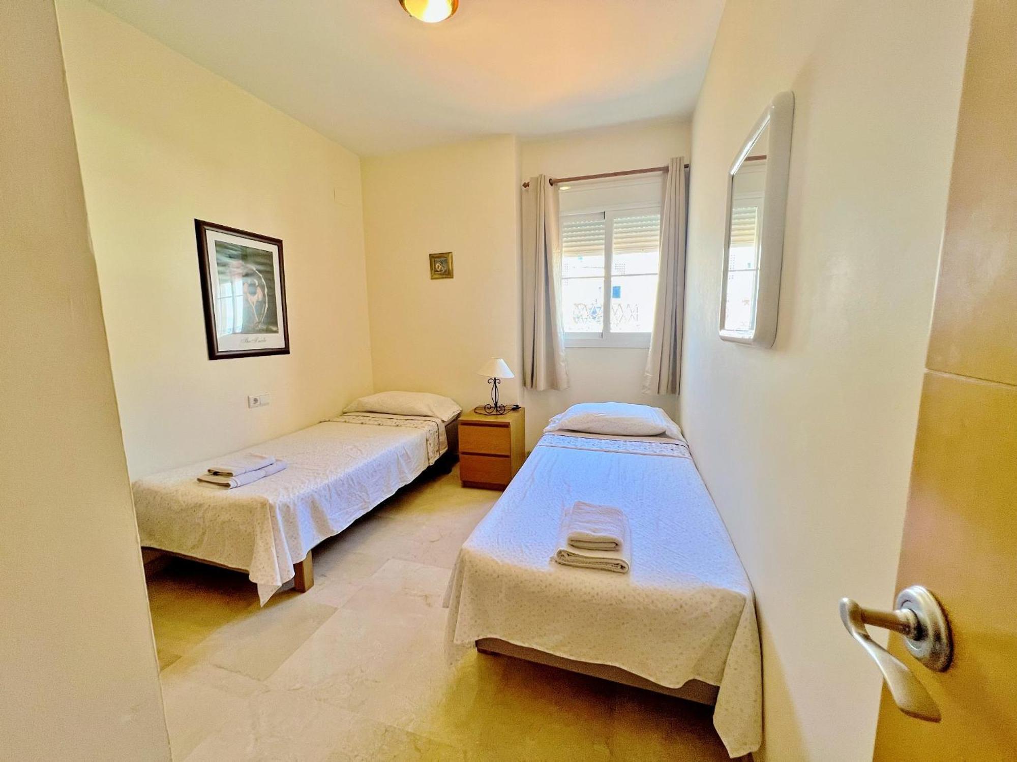 Beautiful Apartment With Pools, Playground And Paddle Tennis - Family Friendly And Near Vithas Hospital - Free Parking In Garage Бенальмадена Экстерьер фото