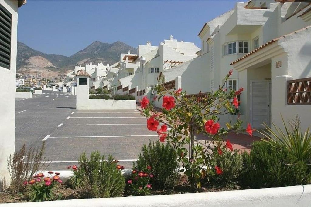 Beautiful Apartment With Pools, Playground And Paddle Tennis - Family Friendly And Near Vithas Hospital - Free Parking In Garage Бенальмадена Экстерьер фото
